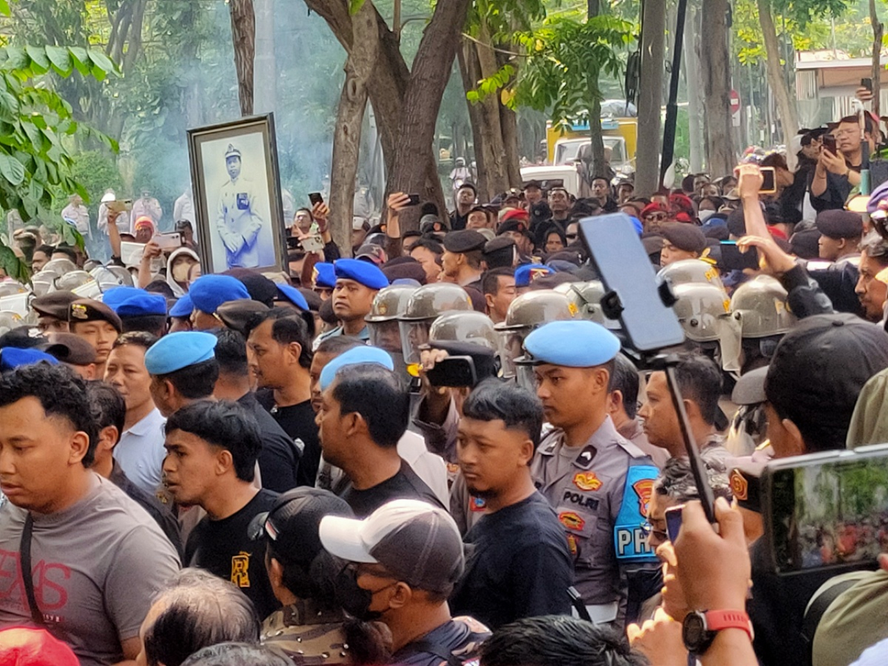 Pelaksanaan eksekusi rumah di Jalan Darmo 55 Surabaya