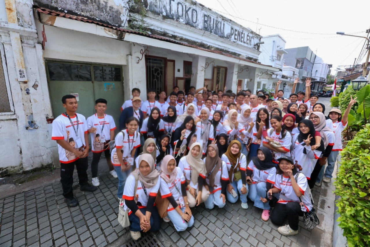 Tur Literasi "Soekarno dan Surabaya"