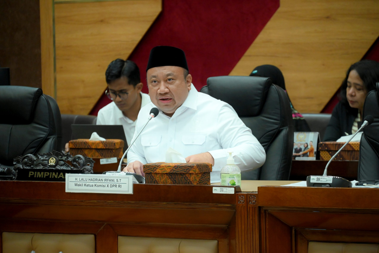 Wakil Ketua Komisi X DPR RI Lalu Hadrian (Foto: dpr.go.id/parlemenaria)