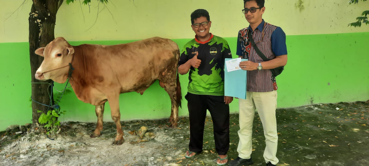 penyerahan hewan kurban oleh Bank Jatim