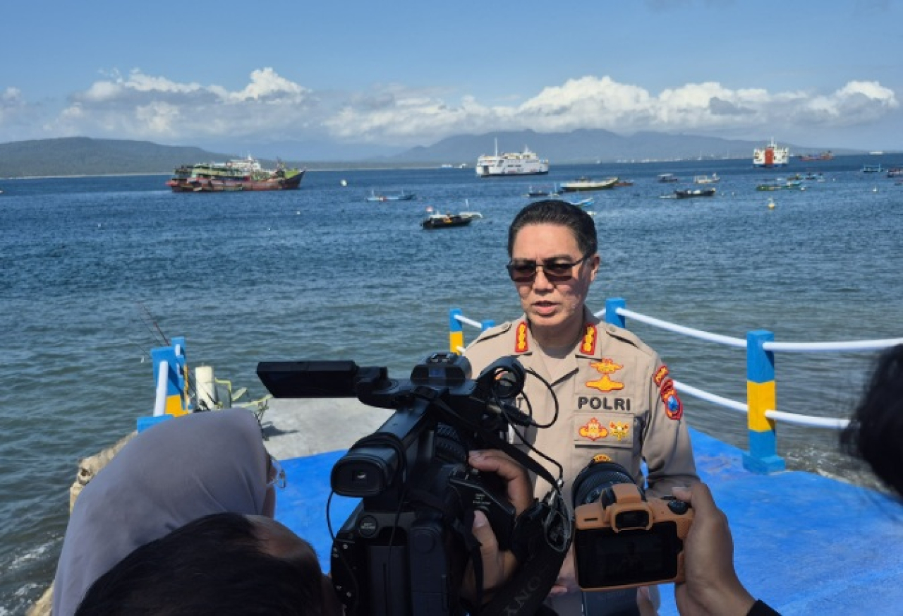 Kombes Pol Jules Abraham Abast di Pelabuhan Ketapang Banyuwangi