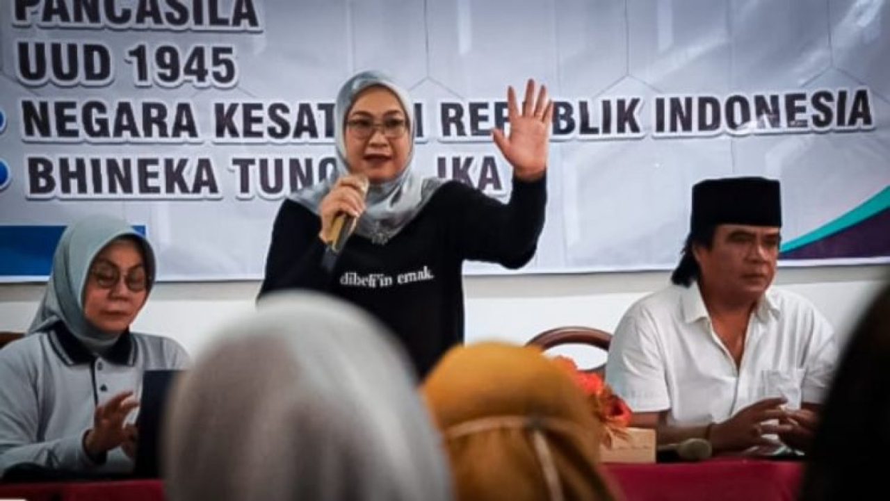 Anggota Komisi VI DPR RI dari Fraksi PDI Perjuangan, Sadarestuwati