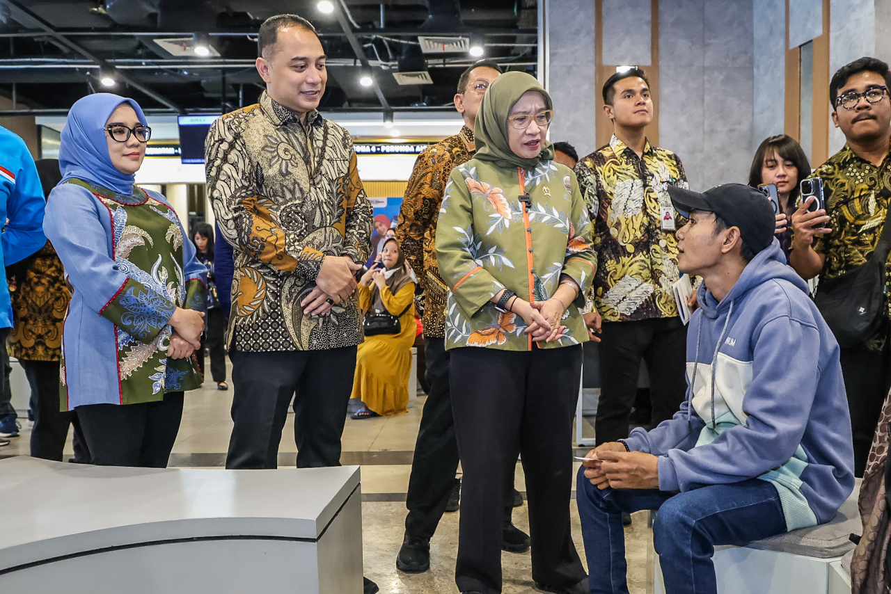 MenPAN-RB Rini Widyantini, melakukan kunjungan kerja ke Mal Pelayanan Publik (MPP) Digital Siola