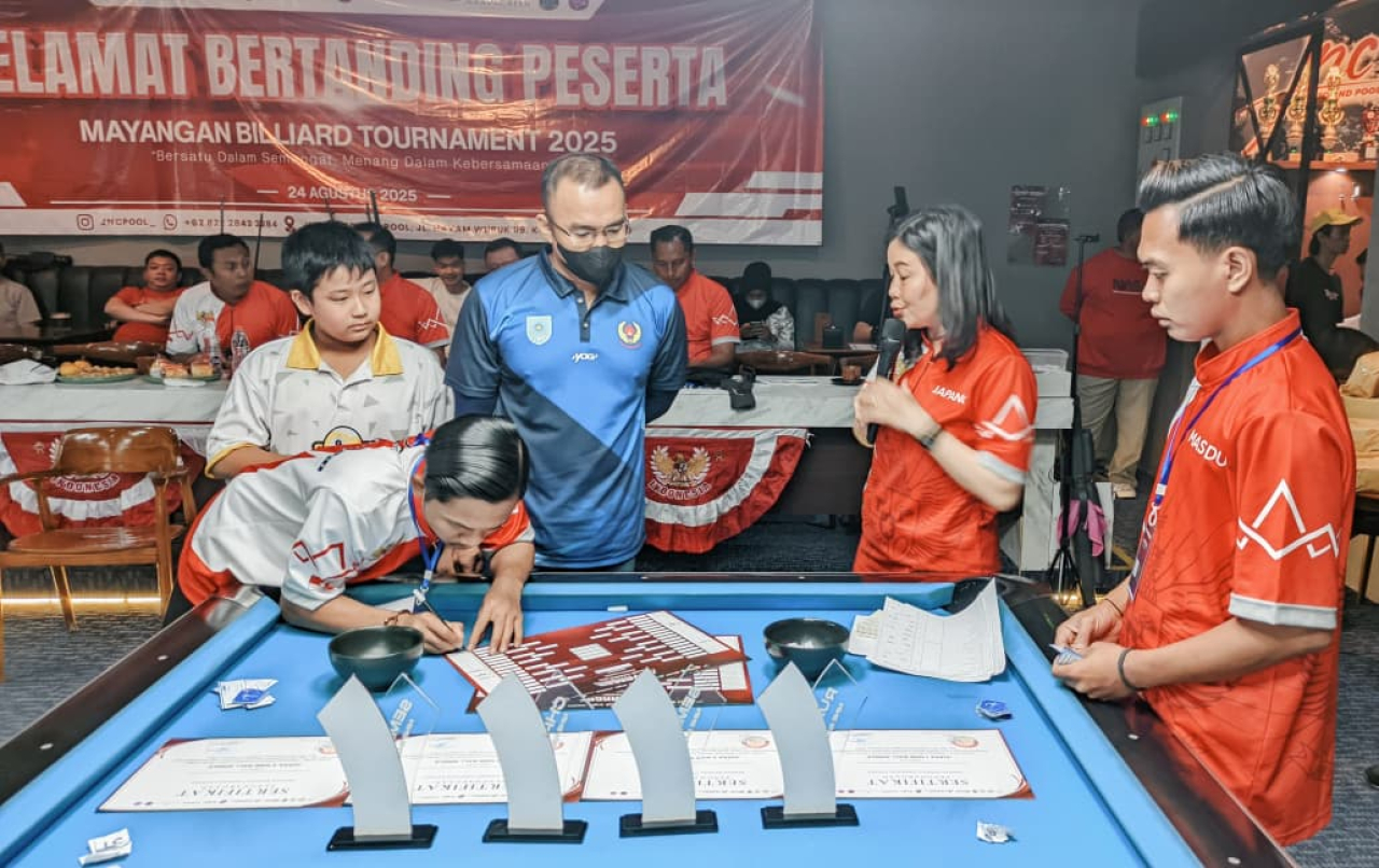 Caption foto: Ciptakan bibit atlet: Turnamen billiard yang digelar di JnC Pool Kota Probolinggo Minggu, 24 Agustus 2025