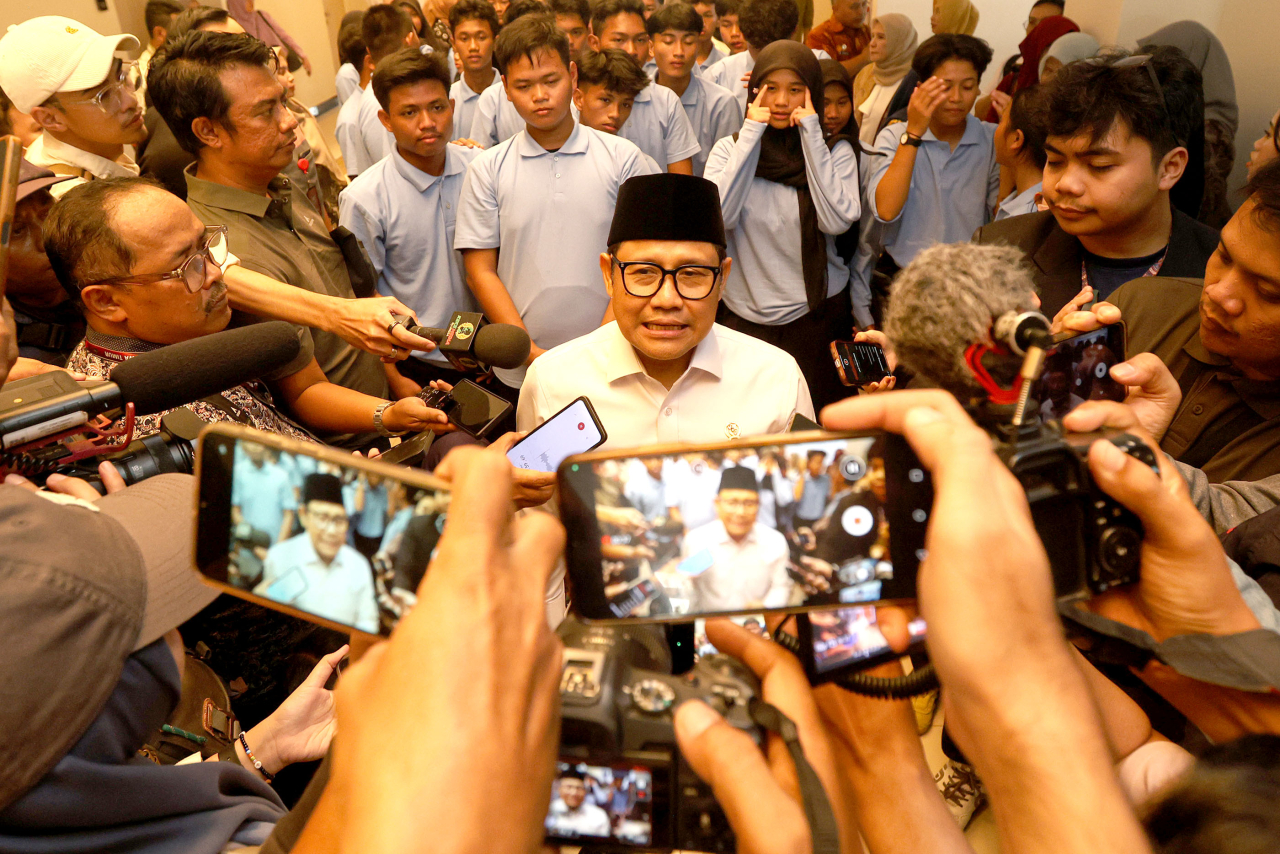Menteri Koordinator Pemberdayaan Masyarakat (Menko PM), Muhaimin Iskandar di Surabaya