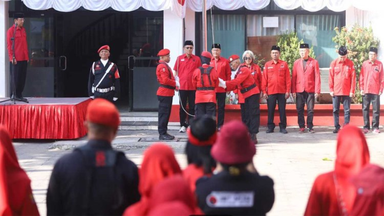 Upacara yang digelar PDIP Jawa Timur