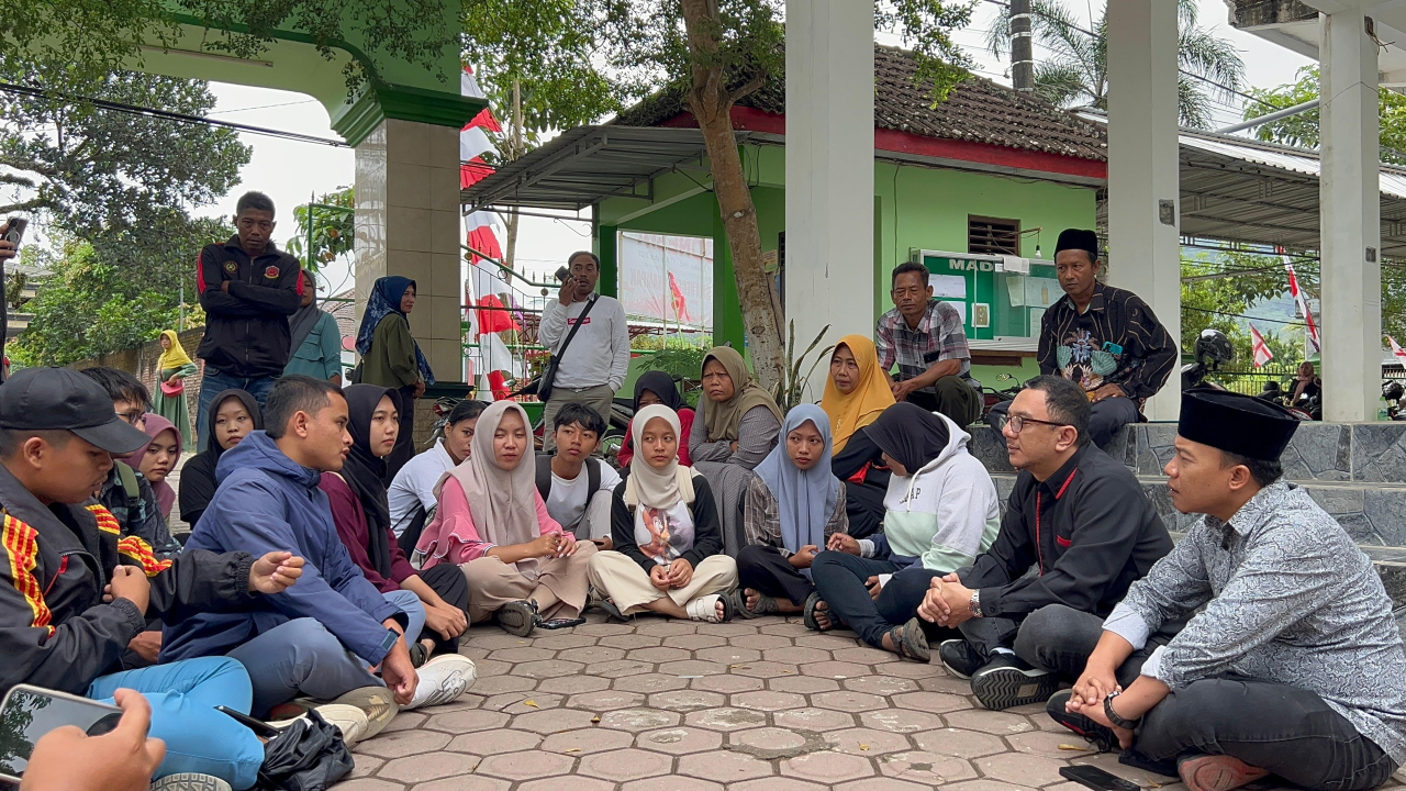 Deni Wicaksono Wakil Ketua DPRD Jawa Timur turun langsung melakukan inspeksi mendadak (sidak)