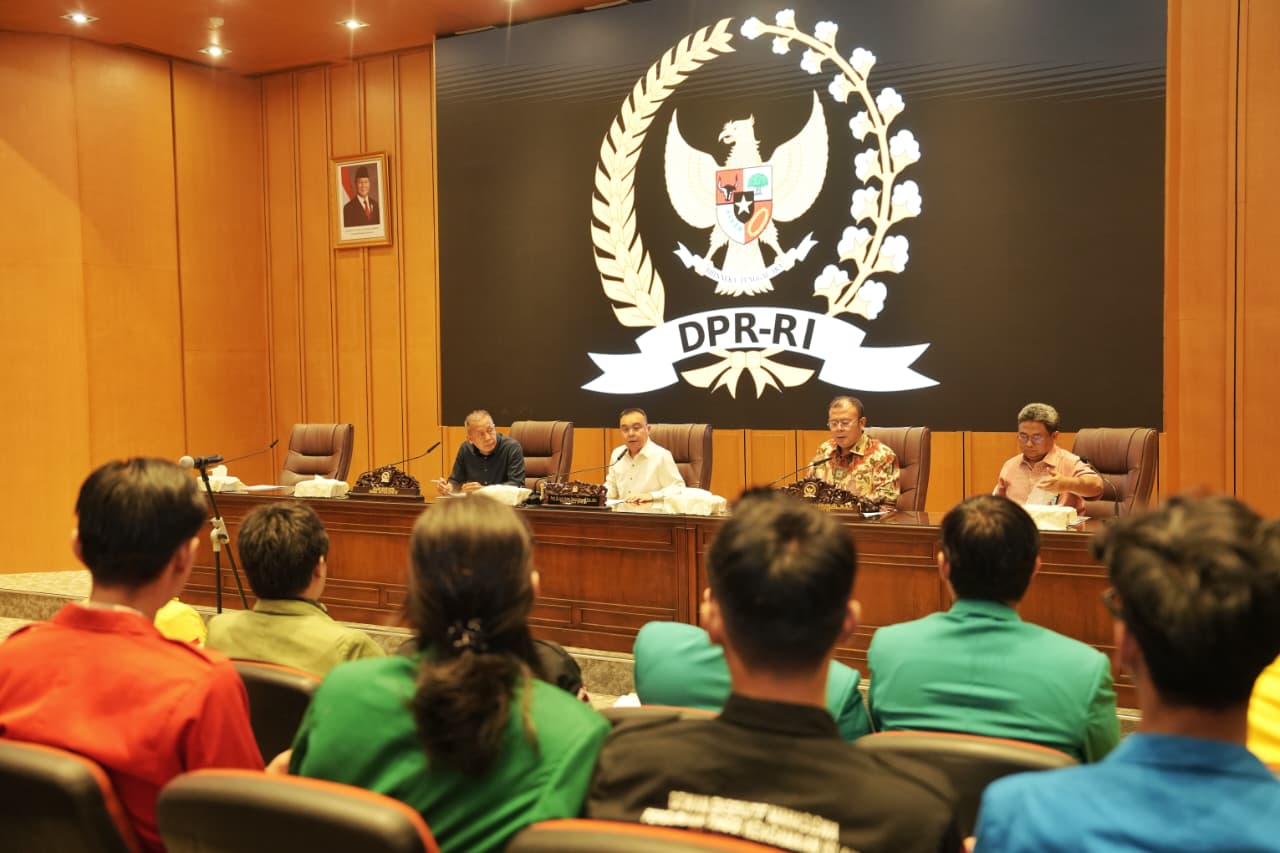 Wakil Ketua DPR RI, Sufmi Dasco Ahmad, dalam agenda pertemuan Pimpinan DPR RI dengan Perwakilan Mahasiswa di Gedung Nusantara, Senayan, Jakarta, Rabu (3/9/2025).