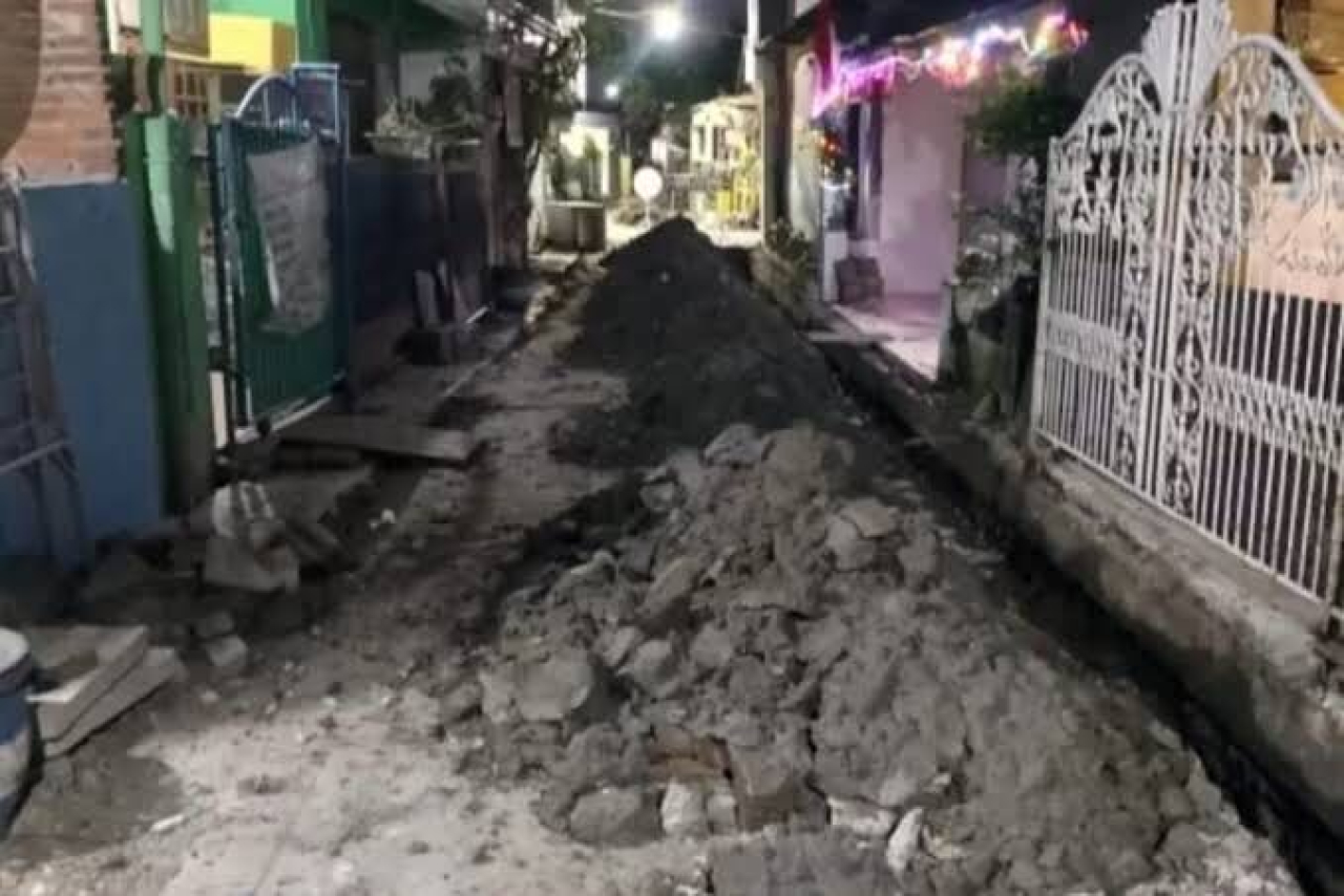 Proyek galian di Jalan Pakis Tirtosari, Surabaya