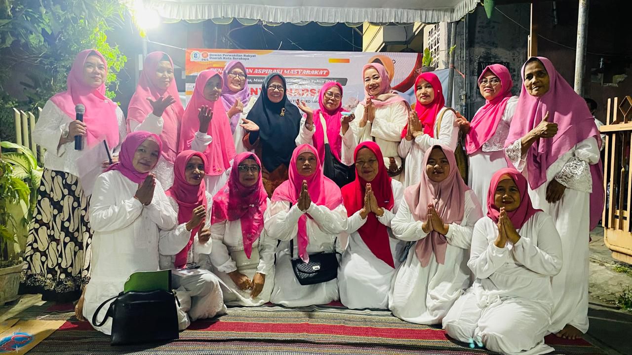 Reses di Mojo, Enny Minarsih rampung aspirasi ibu-Ibu jamaah pengajian