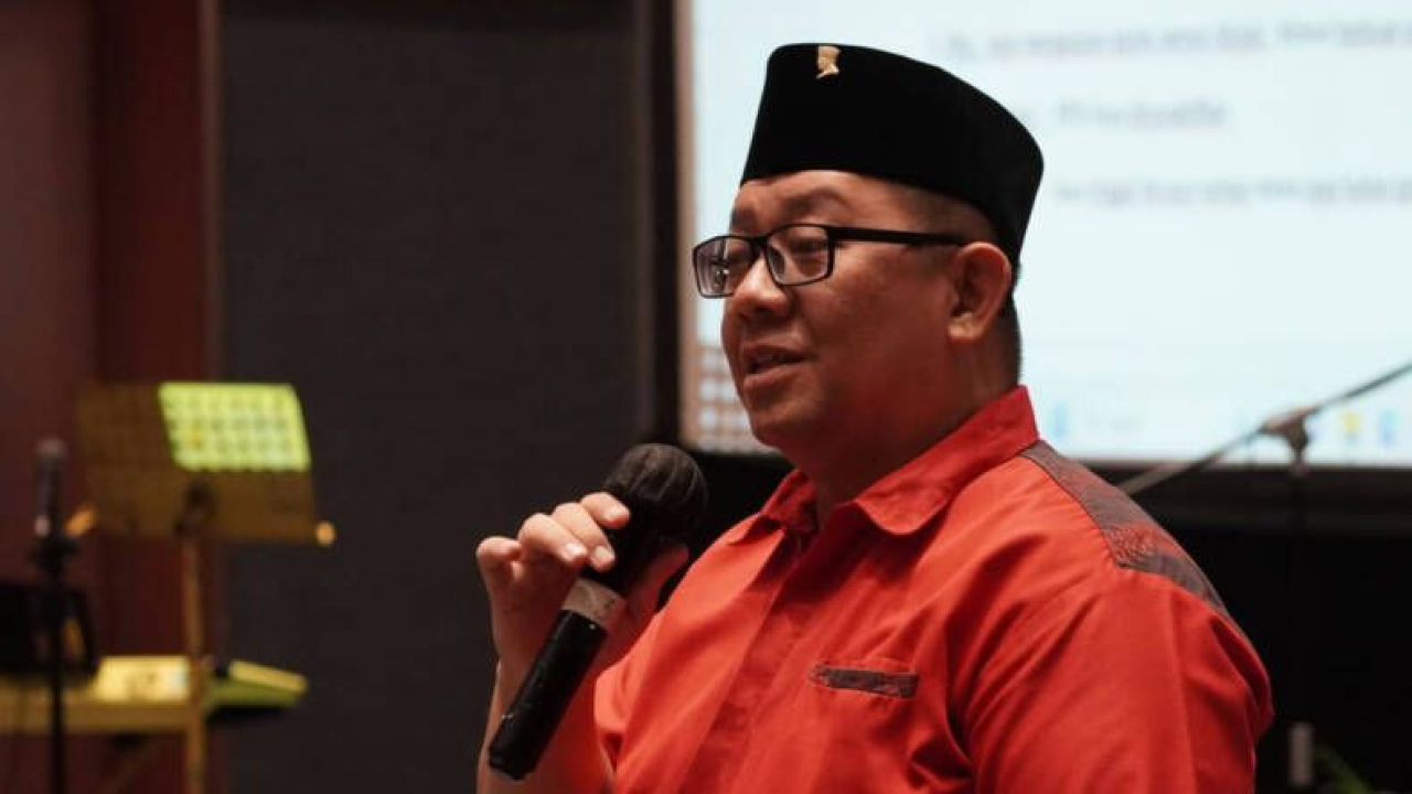 Plt Ketua DPC PDIP Surabaya, Yordan M Batara Goa