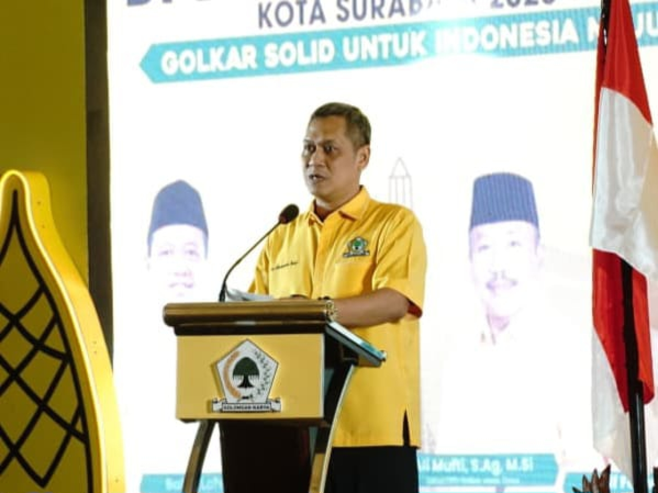 Ketua DPD Partai Golkar Surabaya, Akmarawita Kadir