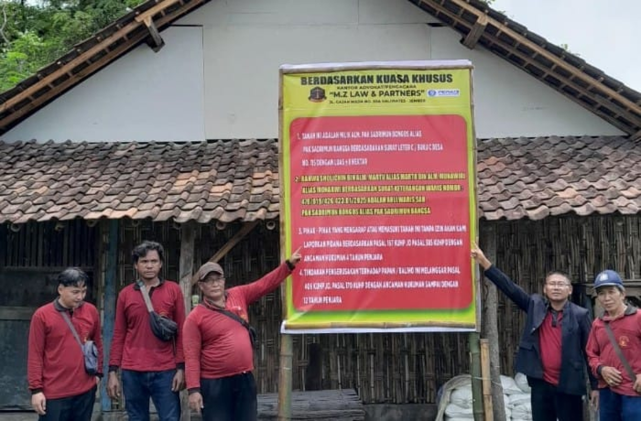 Pemasangan dokumen tanah sengeketa di Probolinggo