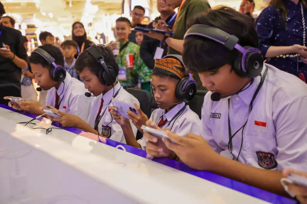 Dukung Esport Sehat, Pemkot Surabaya Gandeng Moonton Gelar Grand Tournament MLBB Goes To School 2025