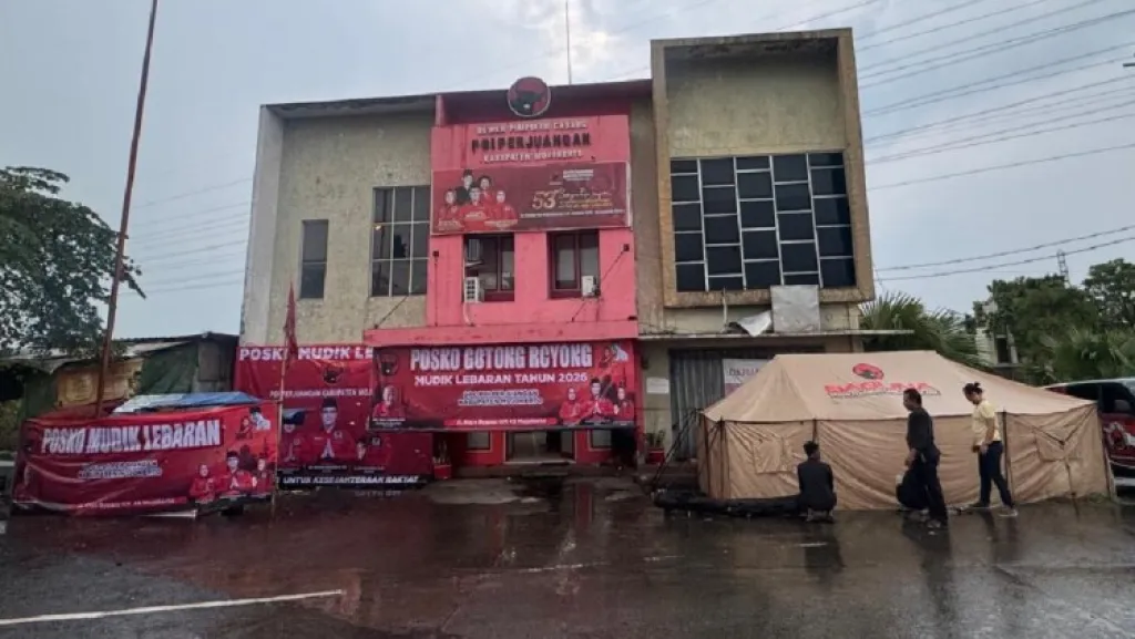 38 Posko Lebaran PDIP se-Jatim Siap Layani Pemudik dengan Berbagai Fasilitas Gratis
