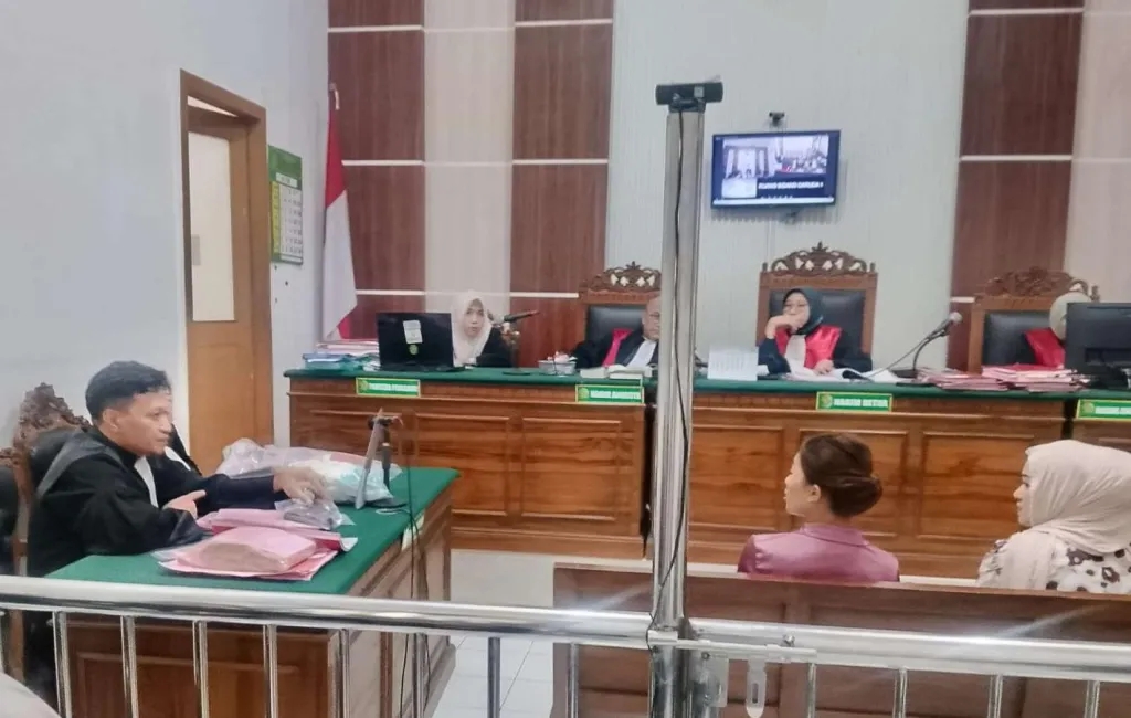Sidang KDRT di PN Surabaya, Pecatan TNI Akui Aniaya Istri dan Minta Maaf
