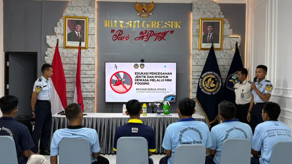 Cegah DBD, Taruna Poltekimipas Edukasi Warga Binaan Rutan Gresik soal Abatisasi