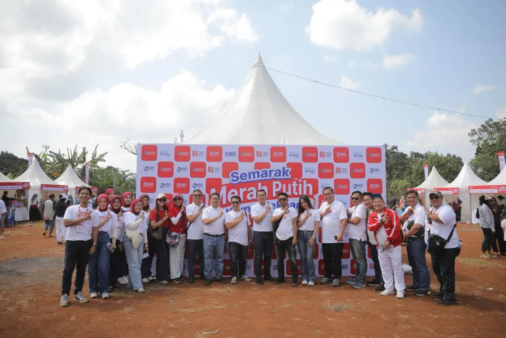 BRI Perkuat Ekonomi Lokal dan Nilai Sosial Desa Brilian melalui Semarak Merah Putih Kemerdekaan RI di Desa Doudo Gresik