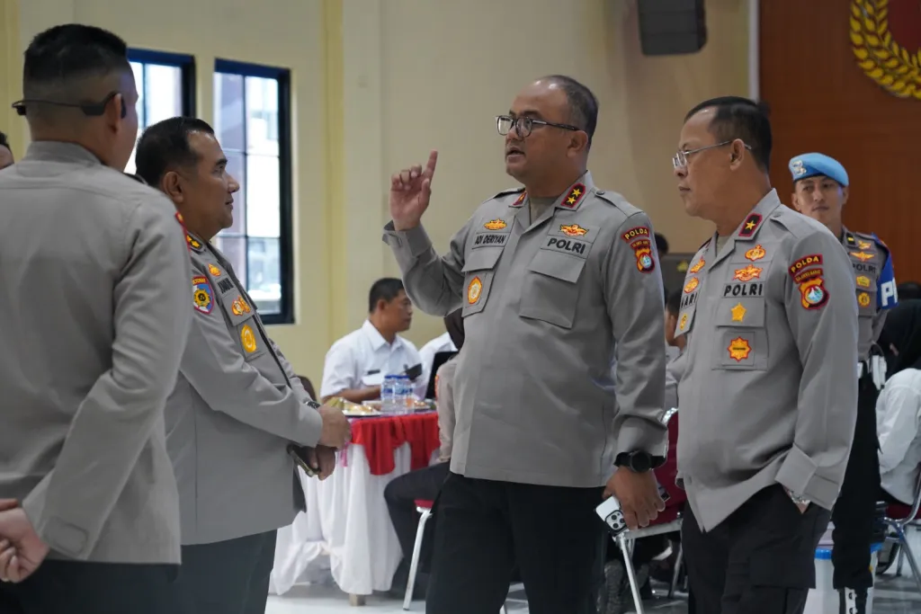 Kapolda Sulbar Irjen Pol Adi Deriyan Jayamarta memantau jalannya Pendalaman Audit Itwasum Polri Tahap II Tahun Anggaran 2026