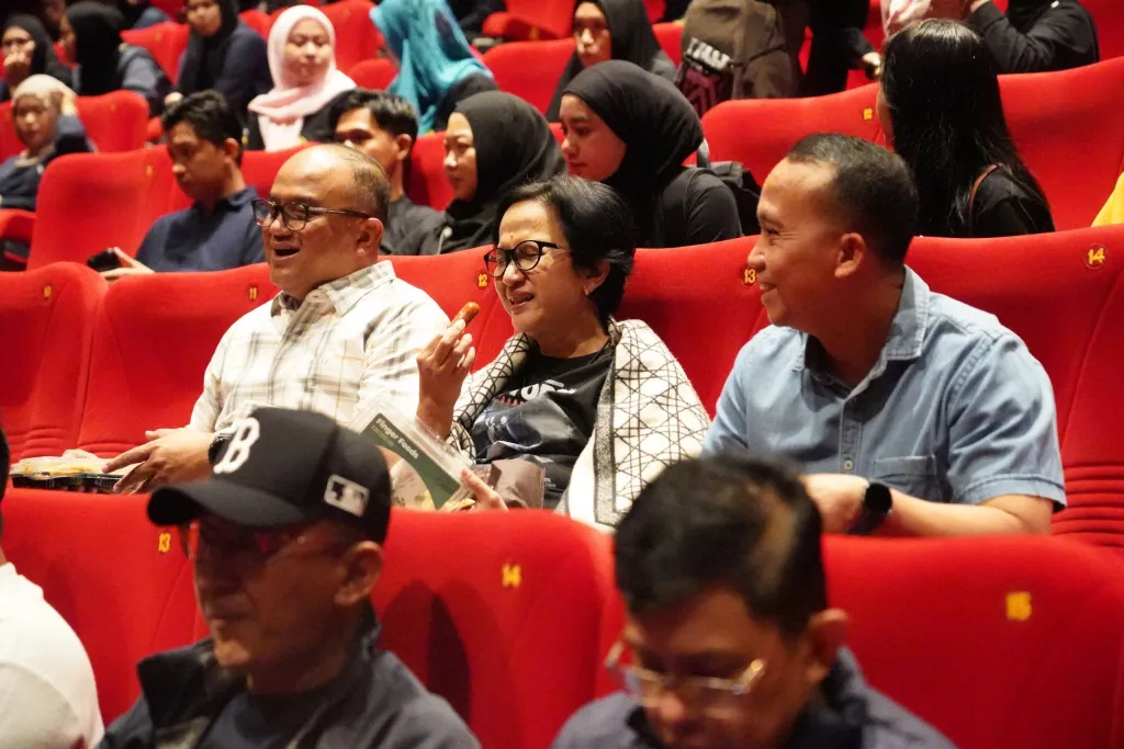 Kapolda Sulbar dan Warga Mamuju Nobar Film Autopsy Dead Body Can Talk, Ajak Belajar dari Bukti Forensik
