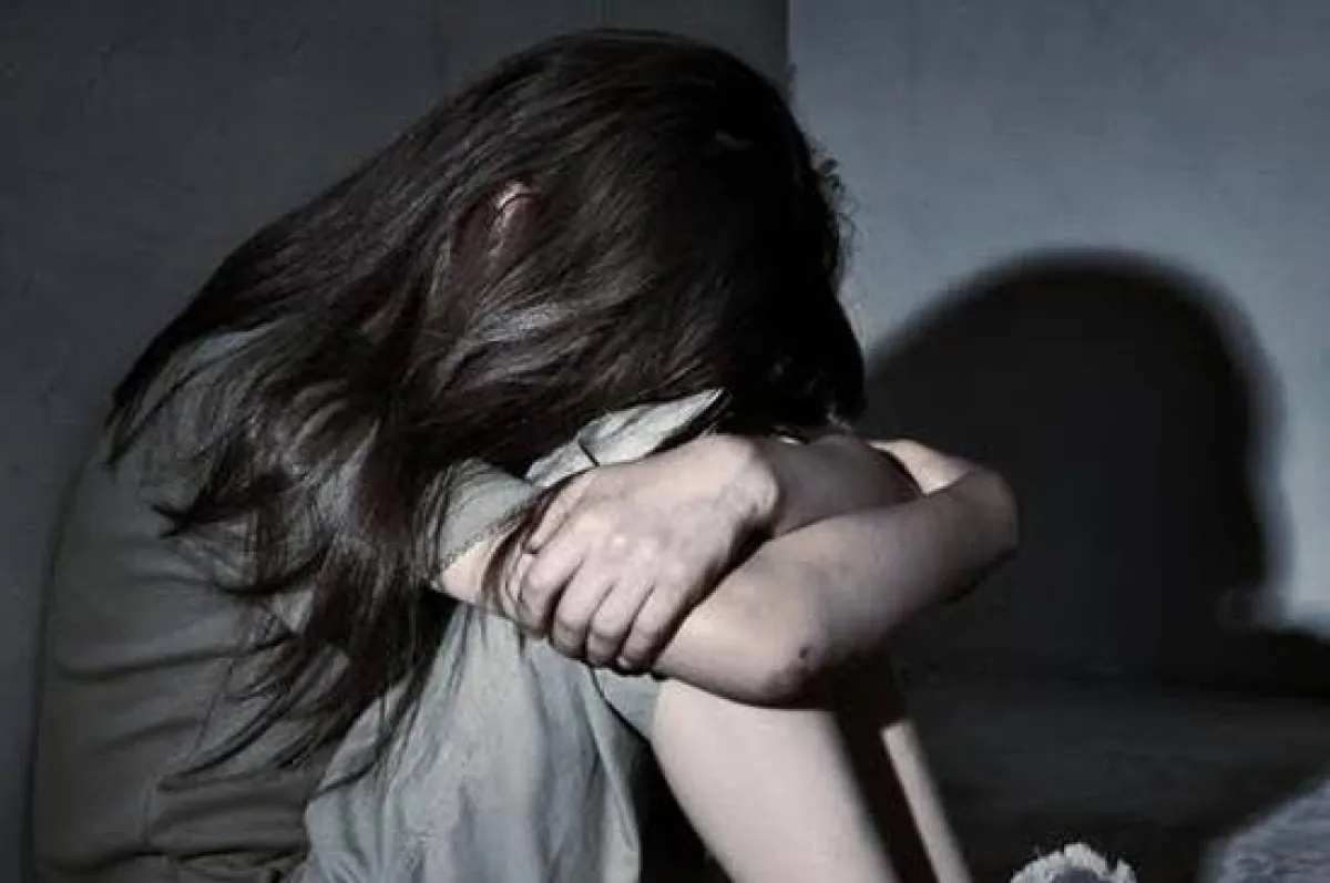 Terungkap di Surabaya dan Sidoarjo! Gadis ini Dipaksa Layani 10 Pria Sehari