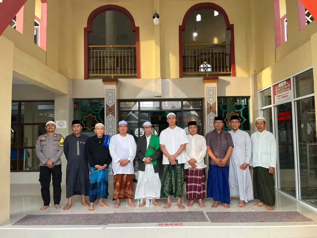Lewat Subuh Keliling, Kapolres Majene Perkuat Kedekatan dengan Warga dan Cari Solusi Persoalan Kamtibmas