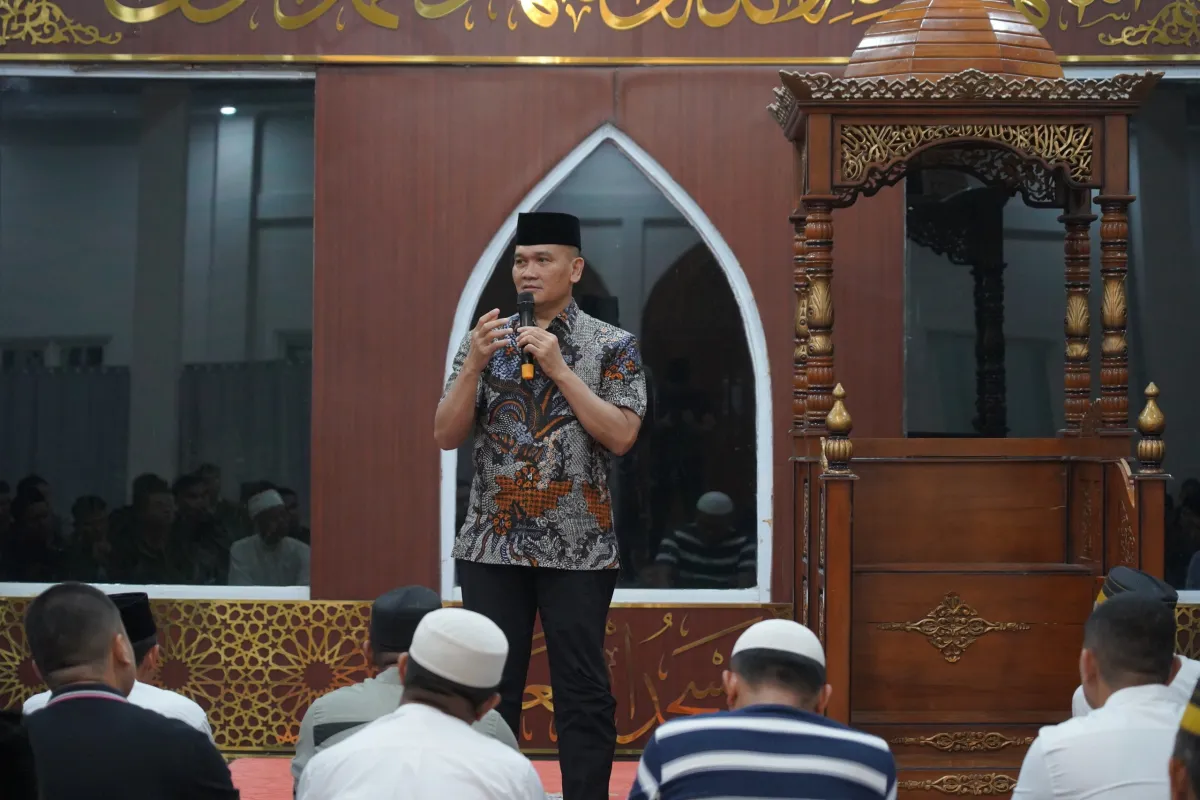 Subuh Keliling di Masjid Desa Bambu, Kapolda Sulbar Sampaikan Keselamatan Berawal dari Ketaatan