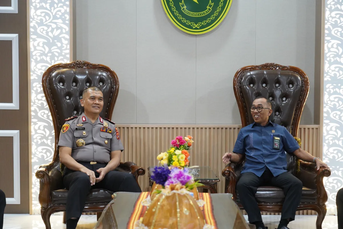 Kapolda Sulbar dan Pengadilan Tinggi Sulbar Komitmen Tingkatkan Penegakan Hukum