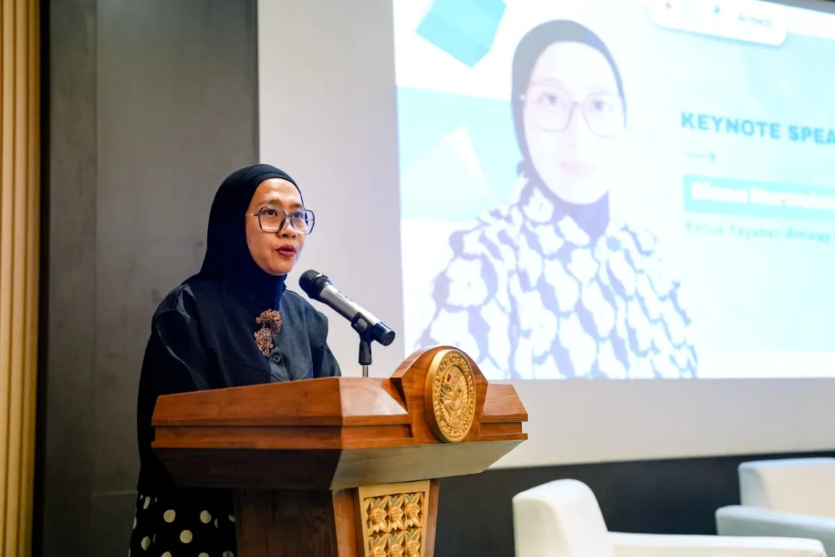 Ketua Yayasan Amway Peduli, Riana Nur Wulan