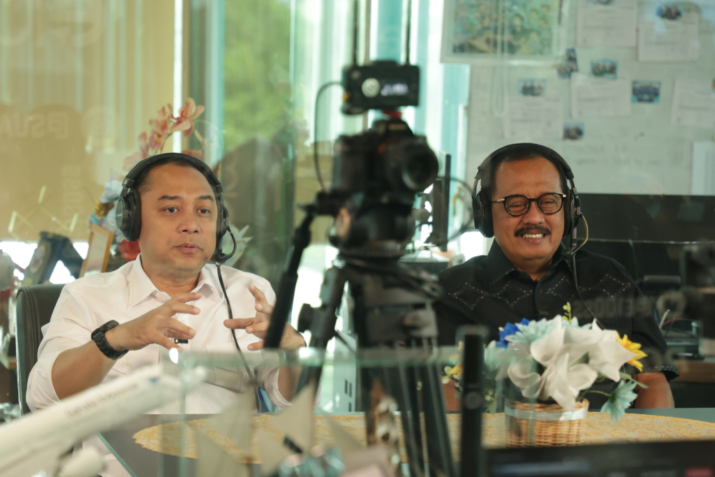 Eri Cahyadi dan Armuji