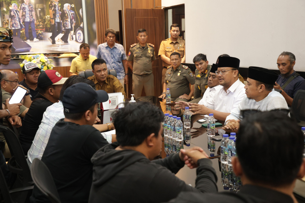 Audiensi para jagal RPH dengan Pemkot Surabaya