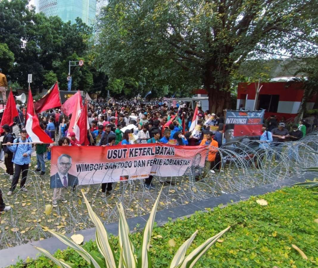 Aksi demo mendesak KPK mengusut dugaan perkara korupsi PT Asuransi Jiwasraya (RRI)
