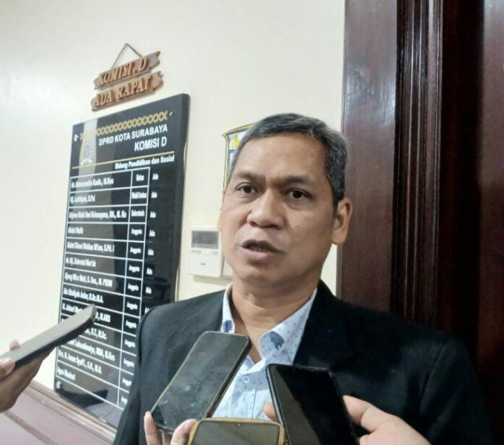 Ketua Komisi D DPRD Surabaya, dr. Akmarawita Kadir