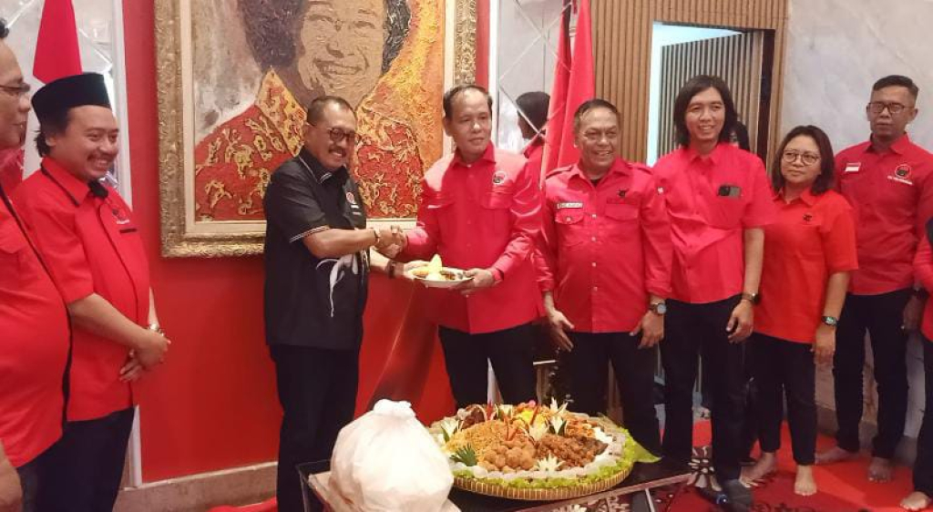 Tasyakuran awal tahun 2026 yang dihadiri Ketua DPC PDI Perjuangan Surabaya, Armuji