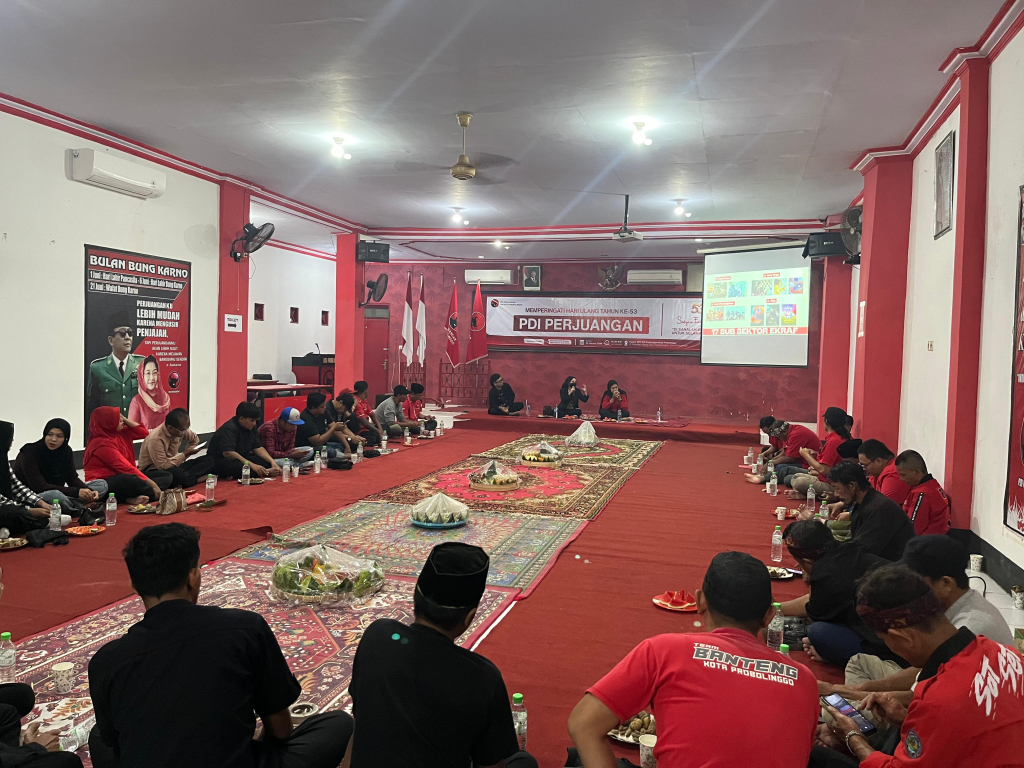 Sarasehan kepemudaan di Kantor DPC PDI Perjuangan Kota Probolinggo di Jalan Raya Pilang, Kelurahan Pilang, Kecamatan Kedopok