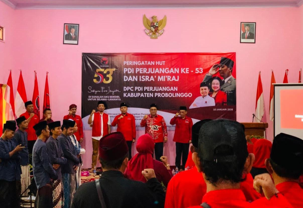 DPC PDI Perjuangan Kabupaten Probolinggo saat menggelar peringatan HUT ke-53 Partai