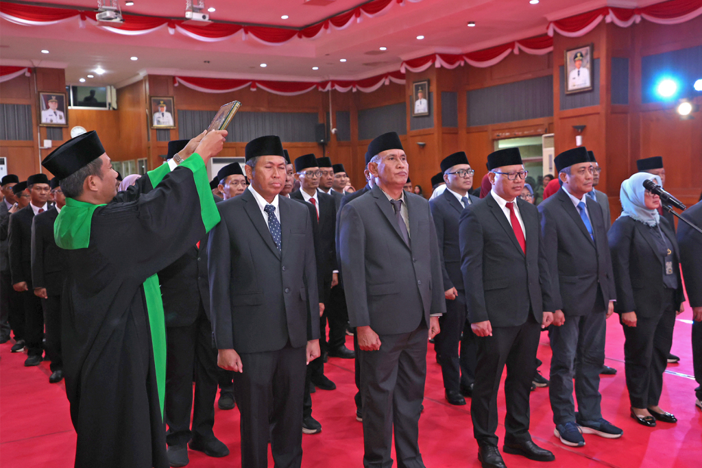 Pemkot Surabaya Lantik 69 Pejabat