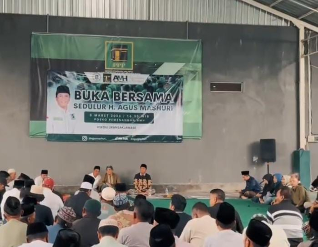 Anggota DPRD Surabaya, H. Agus Mashuri menggelar buka puasa bersama
