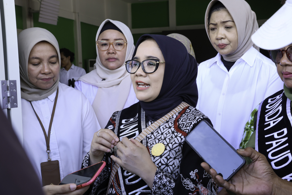Ketua Tim Penggerak (TP) PKK Kota Surabaya, Rini Indriyani