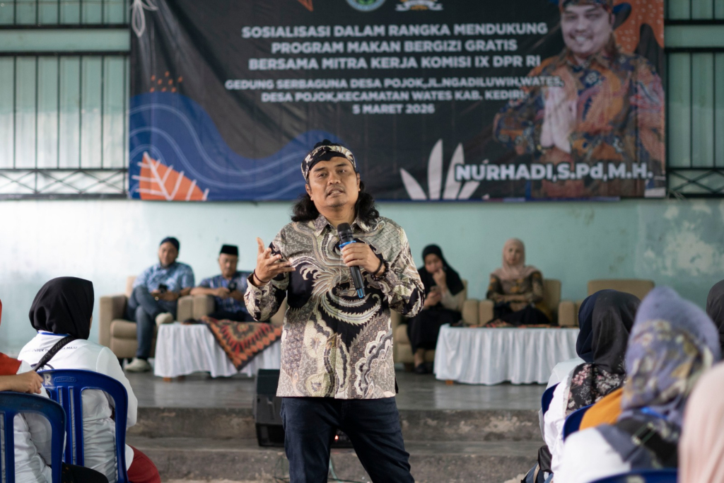Anggota Komisi IX DPR RI, Nurhadi menggelar sosialisasi MBG di Gedung Serbaguna Desa Pojok, Wates, Kab. Kediri
