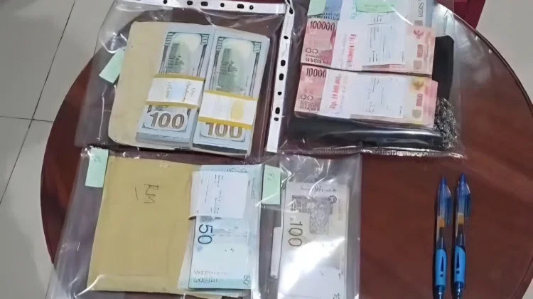 KPK Sita Emas dan Valas Rp2 Miliar dari Safe Deposit Box Tersangka Kasus Bea Cukai