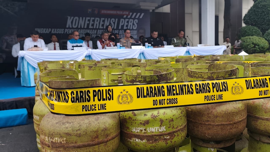 Polda Jatim merilis kasus penyalahgunaan BBM dan LPG bersubsidi
