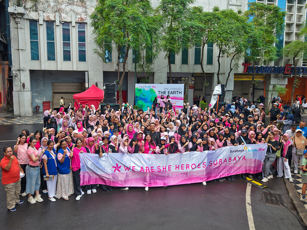 deklarasi ‘She Heroes’ di Car Free Day (CFD) Jalan Tunjungan, Minggu (26/4/2026)