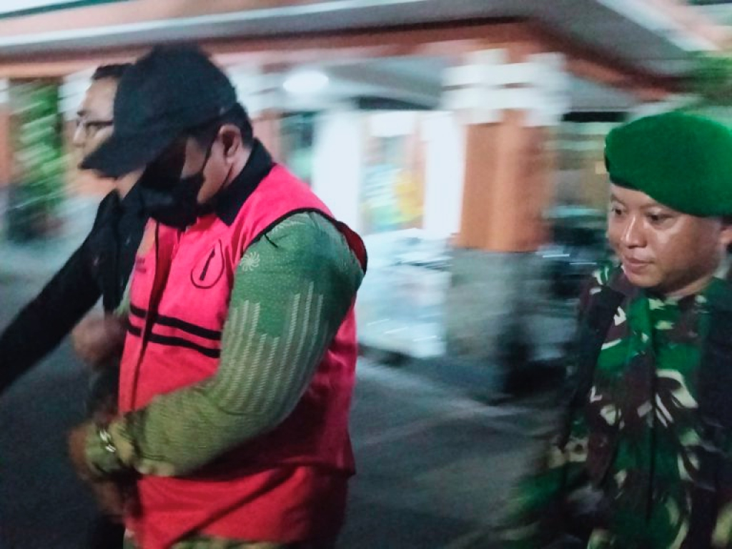 Tersangka kasus kredit fiktif BRI di Jombang