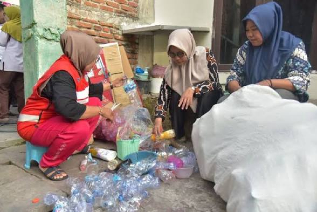 Bank sampah di Surabaya