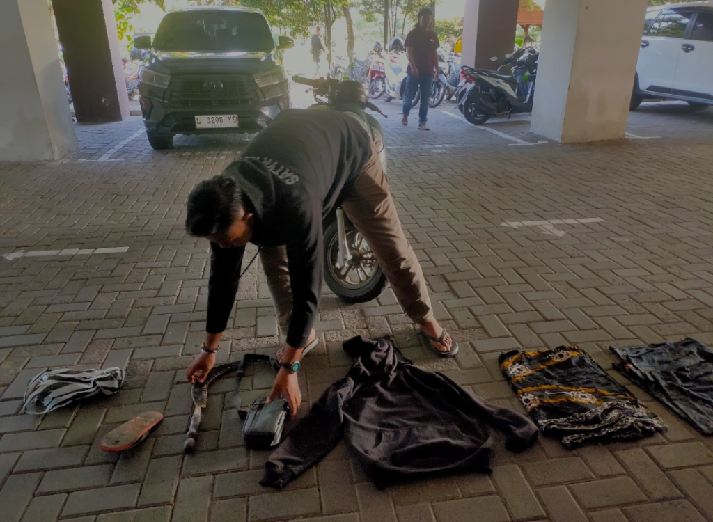 Barang bukti yang diamankan petugas