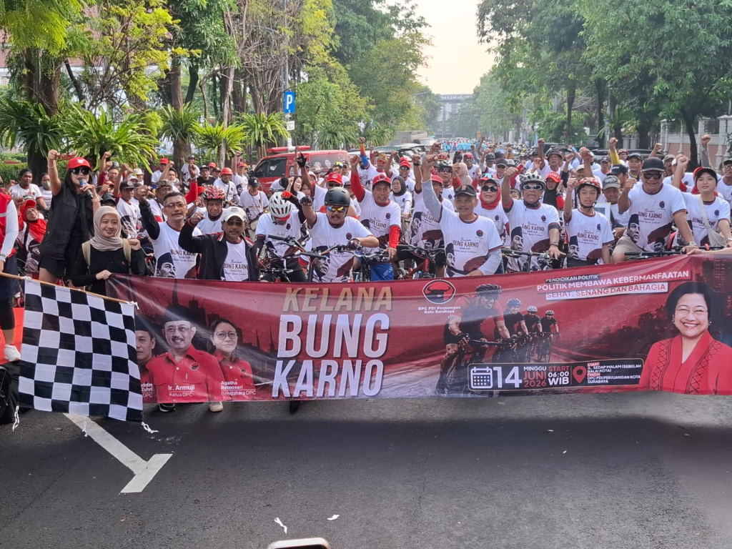Politik Bulan Bung Karno, PDIP Surabaya Ajak Warga Gowes di Tengah Kenaikan Harga BBM