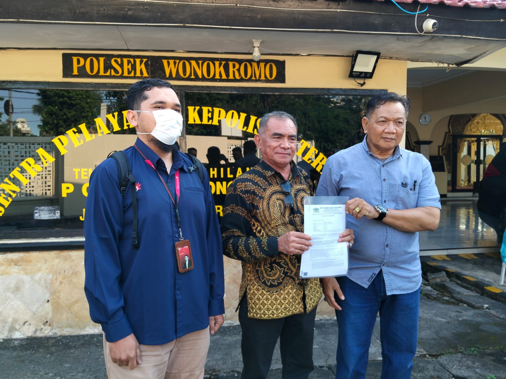 PT Putri Ratu Mandiri (PRM) melakukan klarifikasi di Mapolsek Wonokromo