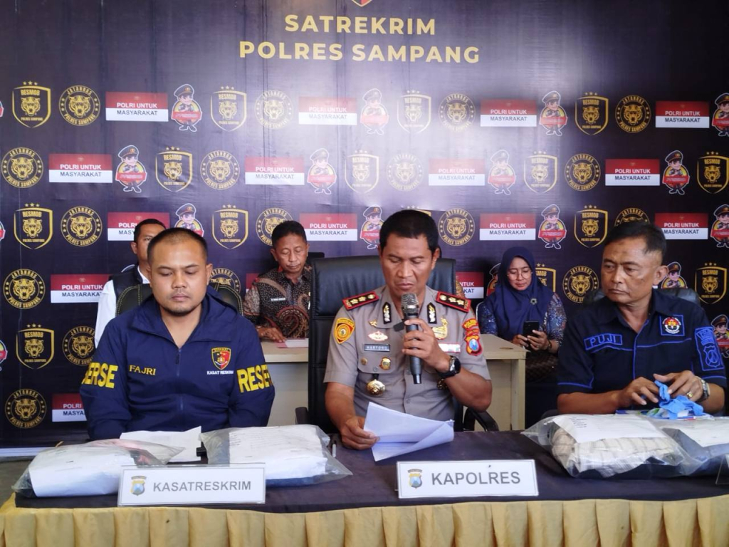 Satreskrim Polres Sampang merilis kasus kekerasan seksual anak di bawah umur