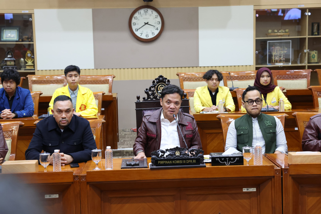 Ketua Komisi III DPR RI Habiburokhman dalam Konferensi Pers yang digelar di Nusantara I, DPR RI, Senayan, Jakarta, Sabtu (11/7/2026)